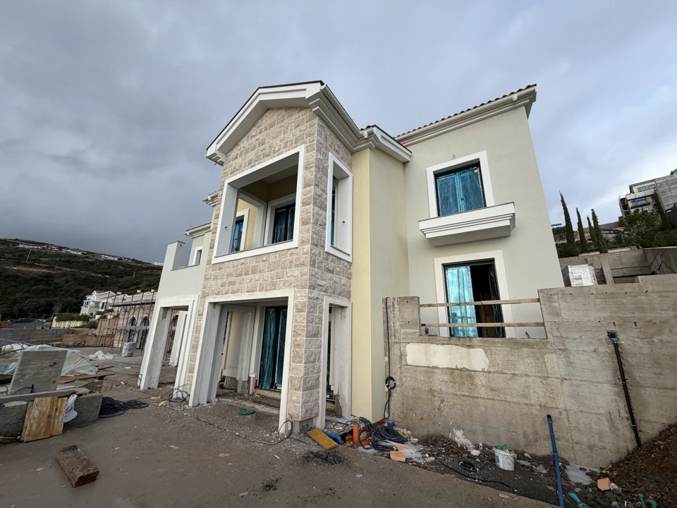 Luštica Bay — Phase H — view of the building and facade details, photo 2