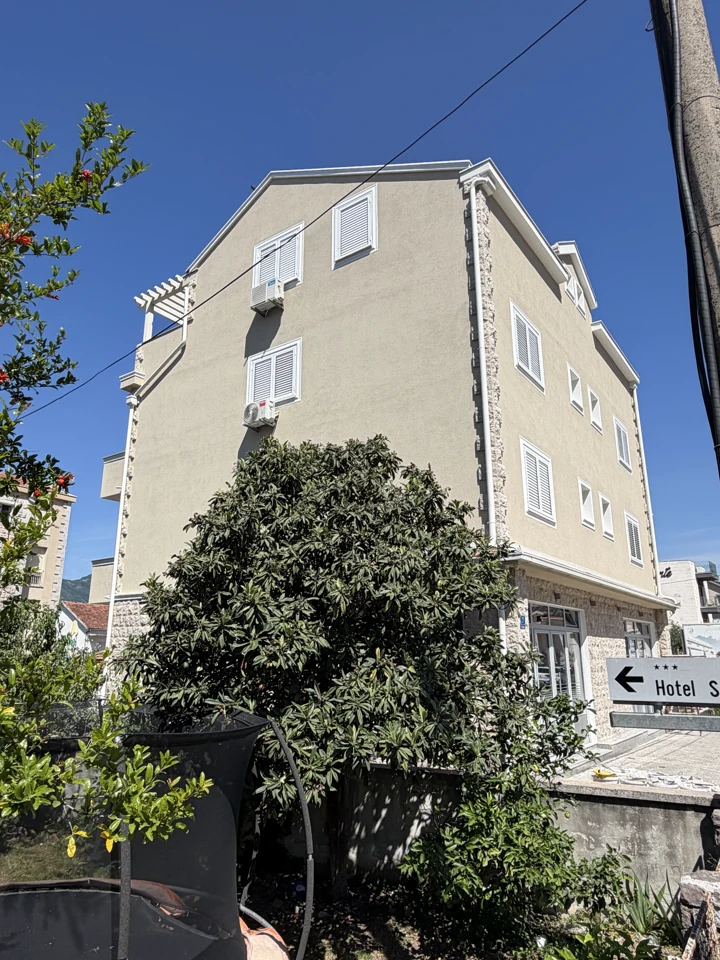Sea Apart Seljanovo Tivat — view of the building and facade details, photo 3