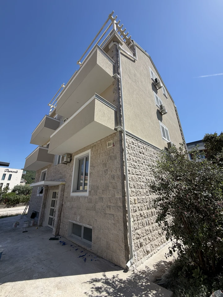 Sea Apart Seljanovo Tivat — view of the building and facade details, photo 4